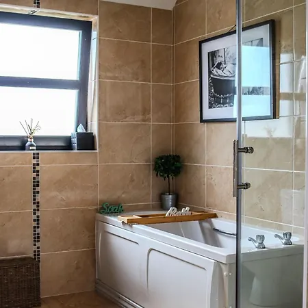 The At O'shea's Apartment *